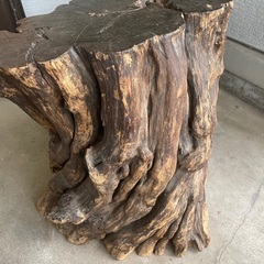 木の置き台の画像