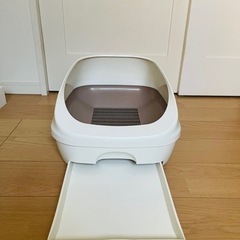 猫　ユニ・チャーム　デオトイレ　ハーフカバー　アイボリー　猫缶付きの画像