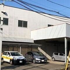【お試しOK】定期的に作業できる方募集！amazon納品の軽作業（梱包・仕分け・シール貼り）｜月～金稼働｜車通勤OK（駐車代支給）｜業務委託契約（時給換算1,100円/h）の画像