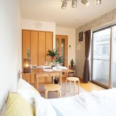 新大久保駅徒歩3分、家具家電付き、ベッド2台。法人契約可、外国人相談可。コンクリート打ちっぱなしのお洒落なマンション。 - 新宿区