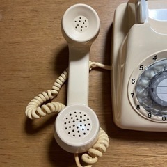 【昭和レトロ】ダイヤル式白電話の画像