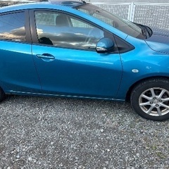 マツダ　デミオ　車検あり　青の画像