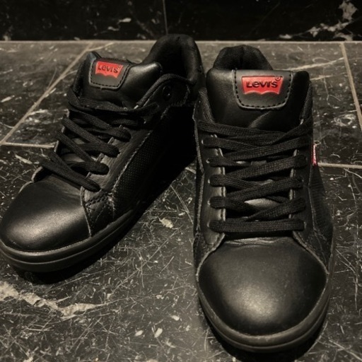 LEVI’S スニーカー 黒
