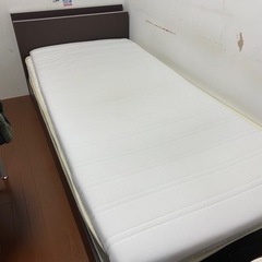 【引渡し先決定】シングルベッドフレーム　マットレス　マットレスト...