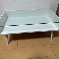 テーブル