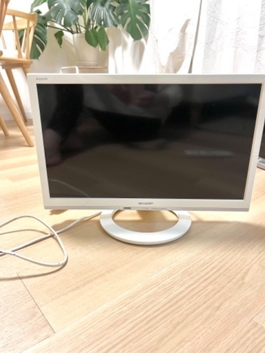 SHARP 19インチTV 2015年製
