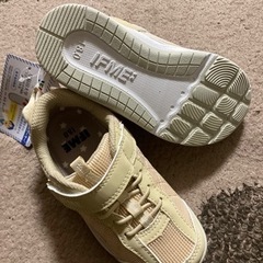 新品　イフミースニーカーの画像