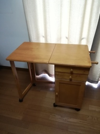【受付終了しました】サイドテーブル ドレッサー キッチンラック　作業台
