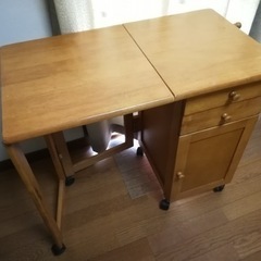 【受付終了しました】サイドテーブル ドレッサー キッチンラック　作業台の画像