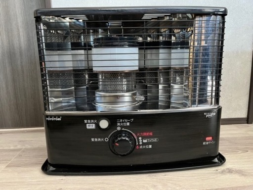 石油ストーブ　トヨトミ