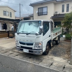 三菱FUSOキャンター