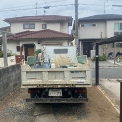 三菱FUSOキャンターの画像