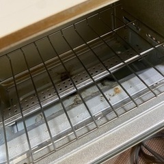 キッチン家電　オーブントースター　おしゃれ　シンプル コイズミ オーブントースター 1000W ヒーター3段階切替 15分タイマー パンくずトレー付き レトロ ホワイト MOS-1028/W モノクローム　インテリア　トースター　20年製の画像