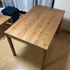 IKEA ダイニングテーブル、椅子 (ヨックモック)の画像