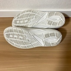 バレーシューズ19センチ　の画像