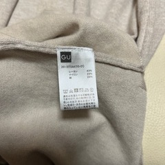 GU ハイネックニットワンピース Ｓサイズ　ノースリーブ ベージュ レディース の画像