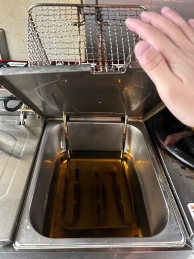 業務用フライヤー
