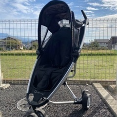 クイニーザップ　黒　ベビーカー　トラベルシステムの画像