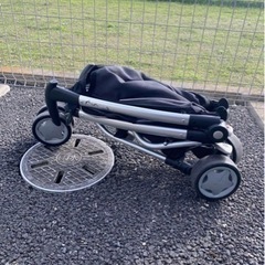クイニーザップ　黒　ベビーカー　トラベルシステムの画像