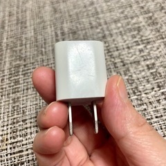 Apple 純正 充電器ACアダプターの画像
