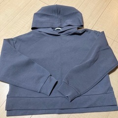 ジーユー　GU パーカー 