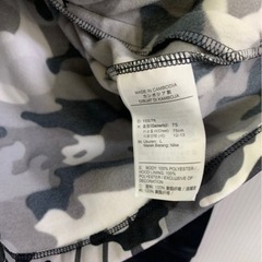 NIKE DRI-FIT 　長袖総柄パーカー　子供服　レディース　サイズLの画像