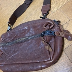 🌸 激シボ！ Butler Verner Sails レザー ショルダーバックの画像