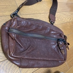 🌸 激シボ！ Butler Verner Sails レザー ショルダーバックの画像