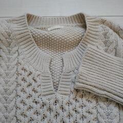 ニット セーターの画像
