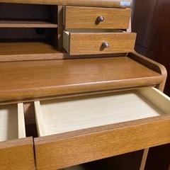 木製学習机の画像