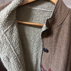 【直接手渡しできる方】値下げ！柄がかわいい秋冬ベストの画像