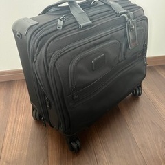 TUMI ４輪キャリー　★定価16万★