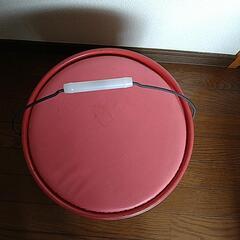 お話中　キティちゃんフタ付きバケツの画像