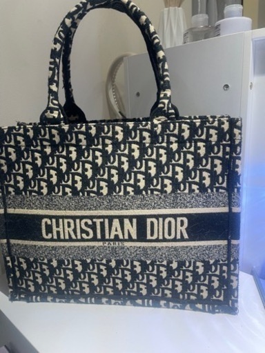 Dior ブックトート