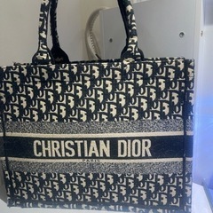 Dior ブックトート