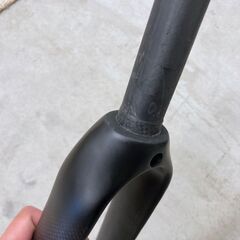 ［新品未使用］20インチ（451・406対応）用カーボンフォークの画像