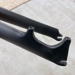 ［新品未使用］20インチ（451・406対応）用カーボンフォークの画像
