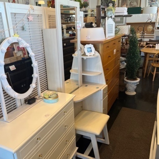 【美品】 ドレッサー スツール付き 化粧台 鏡 プライベート