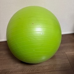 バランスボール　空気入れ付き！！の画像