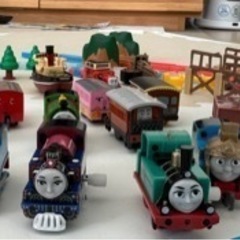 トーマス、ミニプラレール、ガチャガチャ