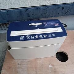 【2010年製】動作良好　シュレッダー