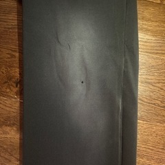 黒ズボンの画像