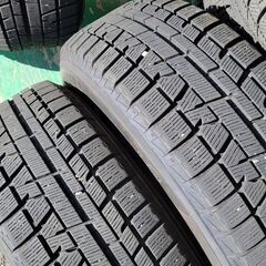 215/60R17【ヨコハマ】スタッドレスタイヤ4本