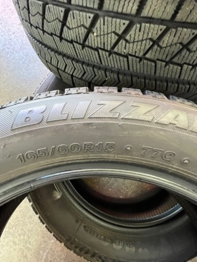 お取引相手決まりました。スタッドレスタイヤ　165/60R15