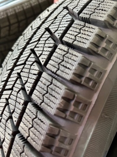 お取引相手決まりました。スタッドレスタイヤ　165/60R15