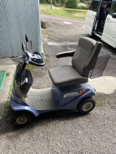 中古シニアカーです