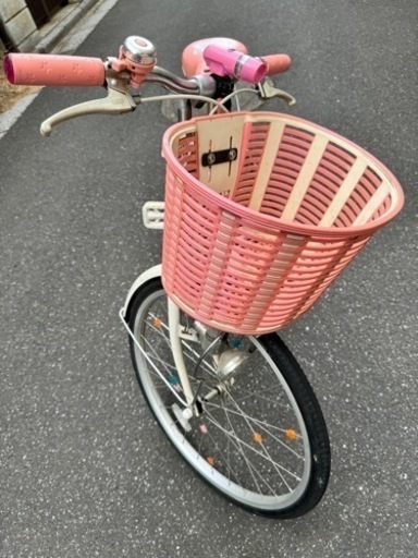 中古】22インチ自転車、サーモンピンク (三芳っ子) 鶴瀬の自転車の中古