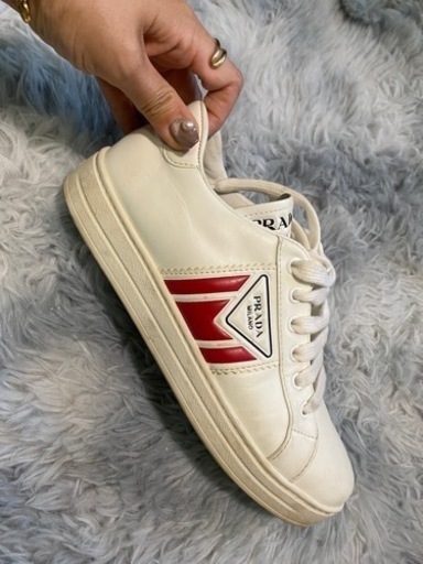 PRADA スニーカー