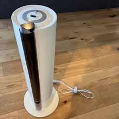 加湿器(一部破損あり)