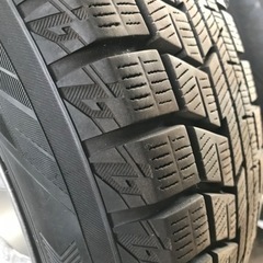 アルミホイール付きスタッドレスの画像